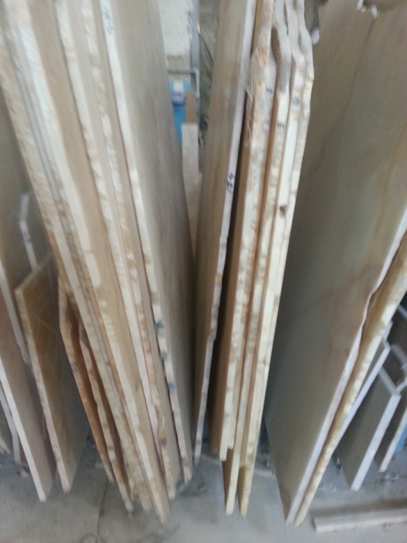 Фото 5. Складской мрамор, полная распродажа : слябы, мраморная плитка, оникс в слябах