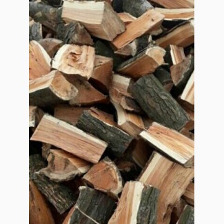Продаю в Луцьку колоті дрова, паливні брикети із торфу